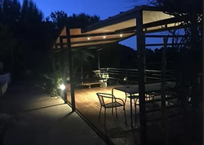 Buganvillas Кастельдефельс